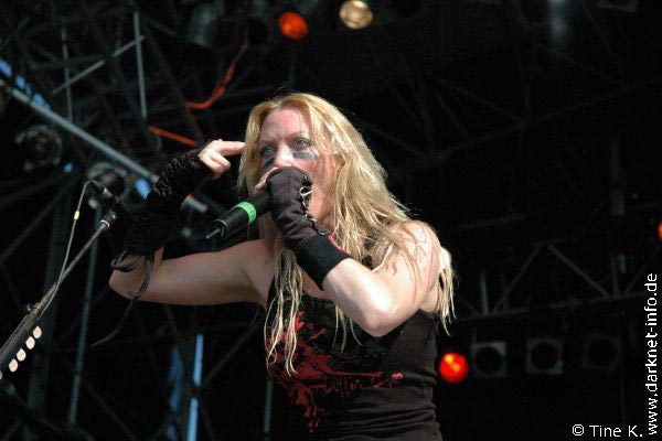 Arch-Enemy-00011