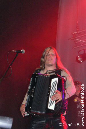 Korpiklaani43