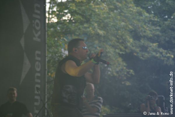 Front 242-00002