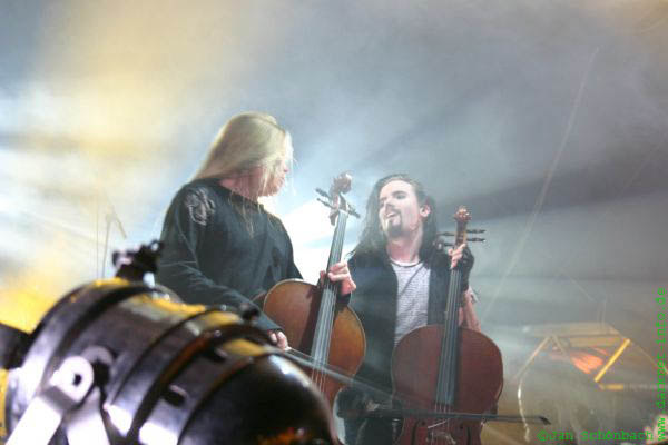 04_Apocalyptica_11