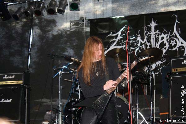 ZEMIAL_009